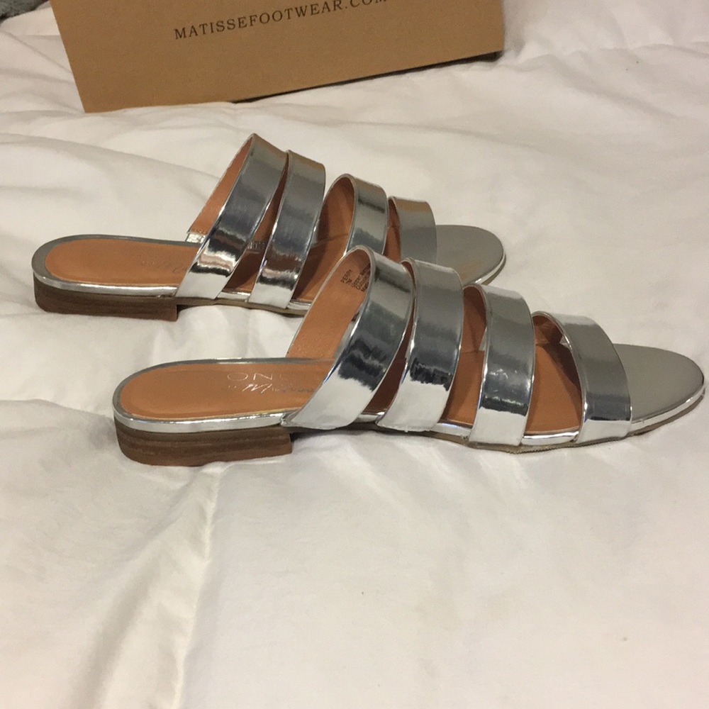 Brand New! Coconuts silver slide sandals
